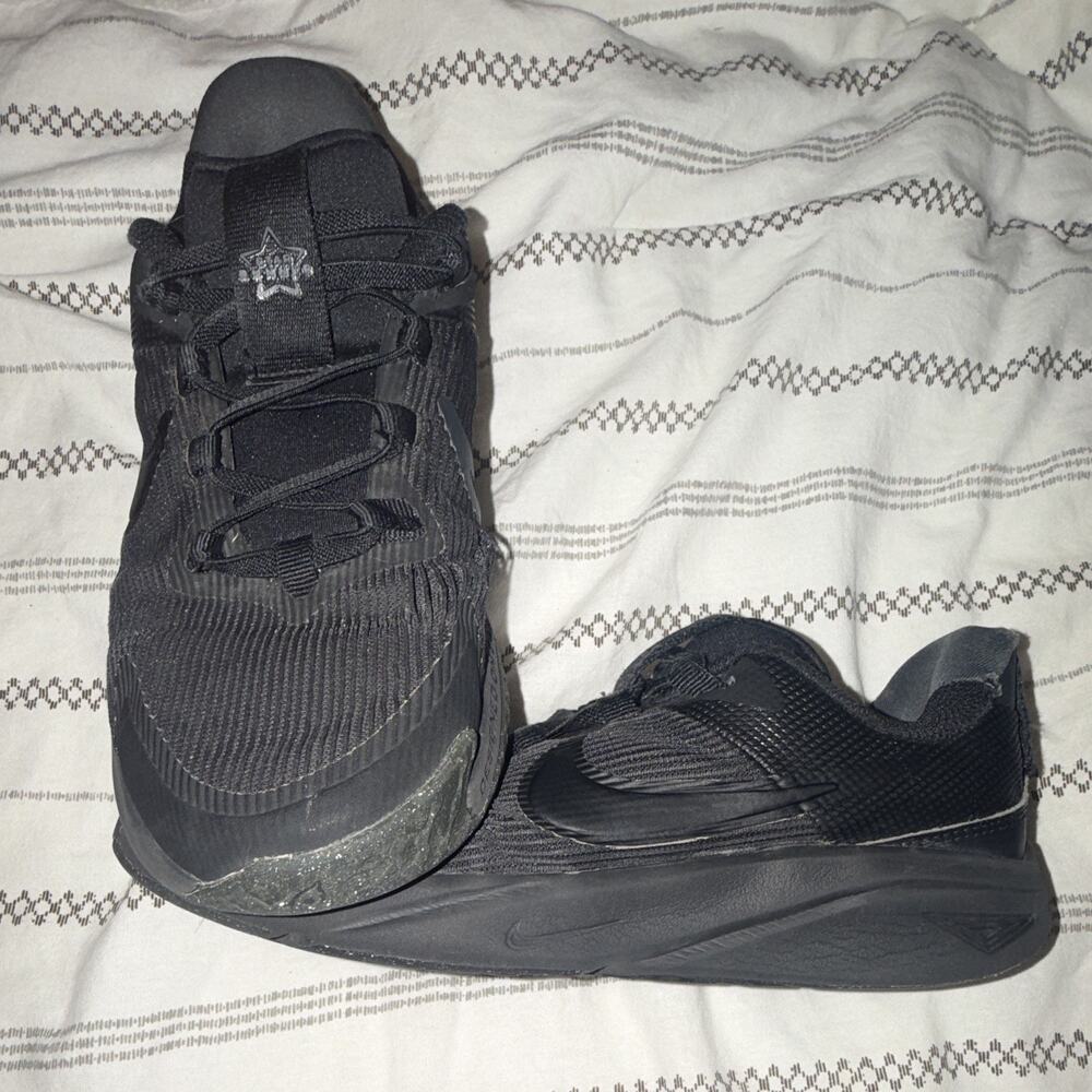 Nike Star Runner Tennis Shoe Youth Black Size 3 Sneaker